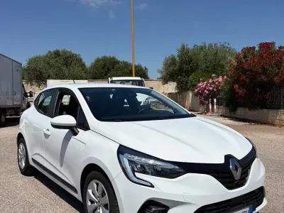 Usata Renault Clio V Zen 86 CV (63 kW) 2021 Bianco Berlina