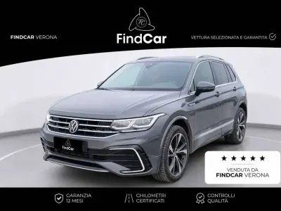 Usata VW Tiguan R-line 150 CV (110 kW) 2023 Dolphin grey metallizzato SUV