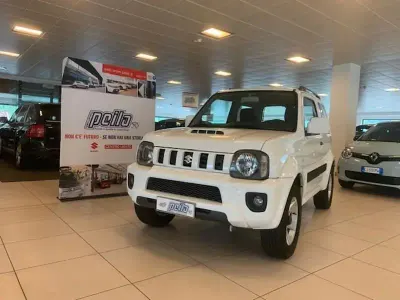 Usata Suzuki Jimny 85 CV (62 kW) 2013 Bianco SUV