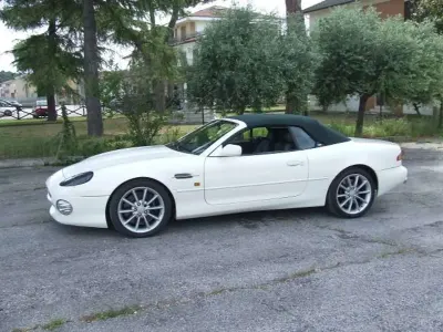 Usata Aston Martin DB7 420 CV (308 kW) 1999 Bianco Cabrio