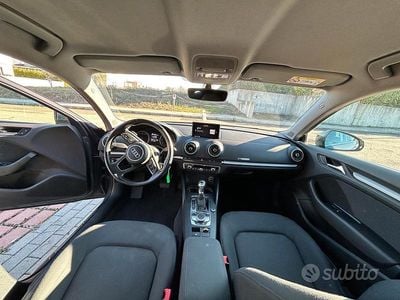 Usata Audi A3 131 CV (96 kW) 2019 Grigio Berlina