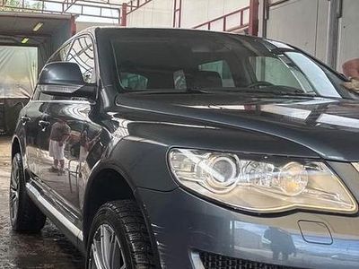 Usata VW Touareg 240 CV (176 kW) 2009 Grigio SUV