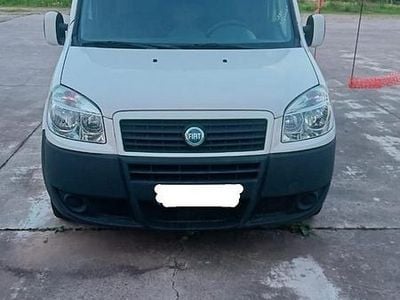 Usata Fiat Doblò 105 CV (77 kW) 2006 Monovolume