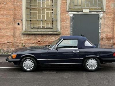 Usata Mercedes 560 238 CV (175 kW) 1988 Blu/azzurro Cabrio