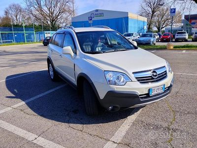 Usata Opel Antara Cosmo 150 CV (110 kW) 2009 Bianco SUV