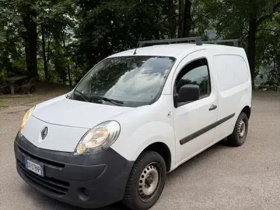 Usata Renault Kangoo 90 CV (66 kW) 2009 Monovolume