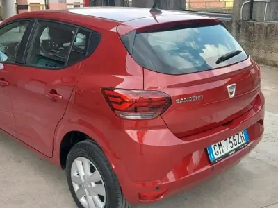 Usata Dacia Sandero Stepway 91 CV (66 kW) 2023 Marrone Berlina