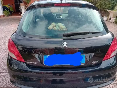 Usata Peugeot 207 73 CV (53 kW) 2009 Nero Berlina