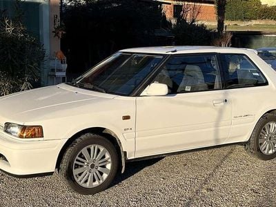 Usata Mazda 323 163 CV (119 kW) 1991 Bianco Berlina