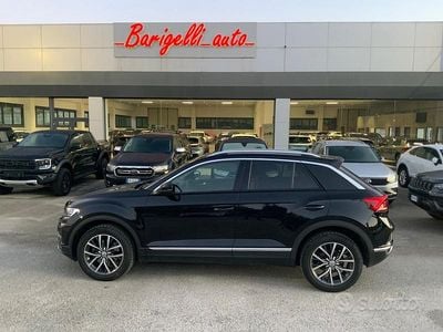 Usata VW T-Roc Advance 150 CV (110 kW) 2018 Nero SUV