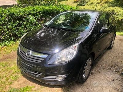 Usata Opel Corsa 150 CV (110 kW) 2008 Nero Berlina