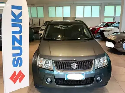 Usata Suzuki Grand Vitara 129 CV (94 kW) 2008 Grigio SUV