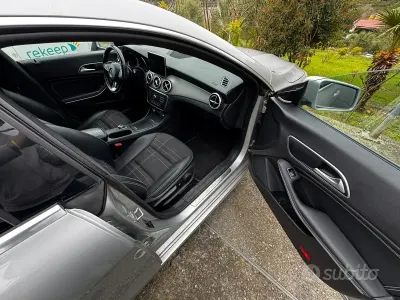 Usata Mercedes CLA220 180 CV (132 kW) 2015 Grigio Coupé