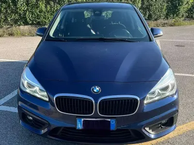Usata BMW 218 Active Tourer Advantage 150 CV (110 kW) 2016 Blu/azzurro Monovolume