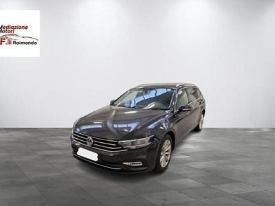 Usata VW Passat Business 120 CV (88 kW) 2020 Nero Station wagon