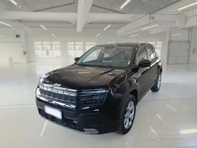 Usata Jeep Avenger Altitude 100 CV (73 kW) 2023 Nero SUV