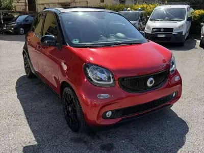 Usata Smart ForFour Prime 90 CV (66 kW) 2018 Rosso Utilitaria