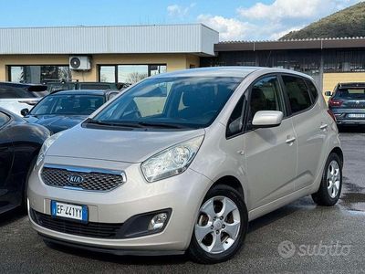 Usata Kia Venga EX 90 CV (66 kW) 2011 Grigio Utilitaria