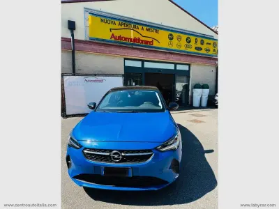 Usata Opel Corsa Design & Tech 75 CV (55 kW) 2023 Blu/azzurro Utilitaria
