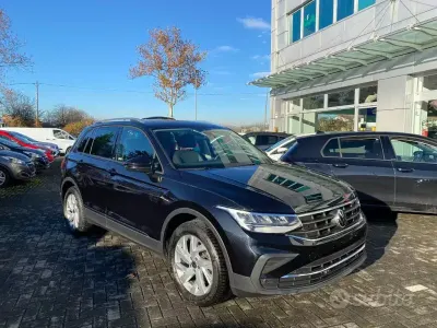 Usata VW Tiguan Active 150 CV (110 kW) 2021 Nero SUV