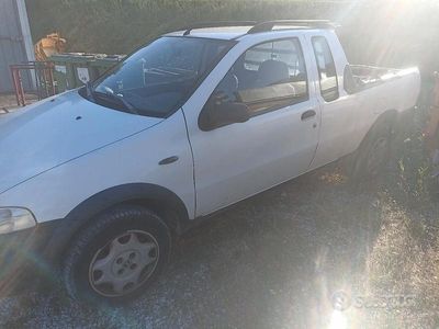 Begagnad Fiat Strada