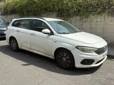Usata Fiat Tipo 120 CV (88 kW) 2016 Bianco Station wagon