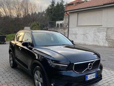 Usata Volvo XC40 Momentum 129 CV (94 kW) 2022 Nero SUV