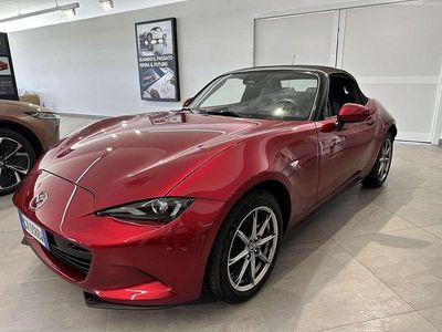 Usata Mazda MX5 Exclusive-Line 132 CV (97 kW) 2025 Soul red crystal Cabrio