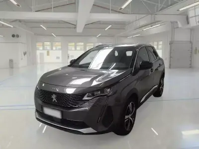 Usata Peugeot 3008 GT 130 CV (95 kW) 2022 Grigio SUV