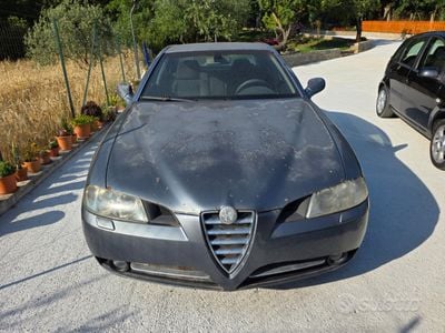 Alfa Romeo 166