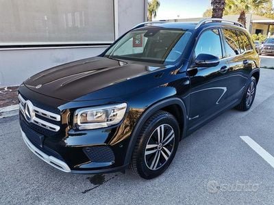 Usata Mercedes GLB200 Business 150 CV (110 kW) 2021 Nero SUV