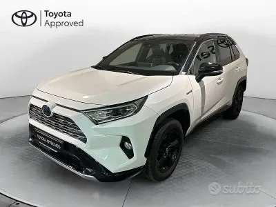 Usata Toyota RAV4 Hybrid Style 222 CV (163 kW) 2022 Bianco SUV