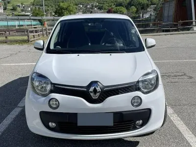 Usado Renault Twingo SE 69 CV (50 kW) 2017 Blanco Utilitario