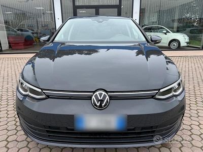 Second-hand VW Golf VII Life 116 CP (85 kW) 2021 Gri Hatchback