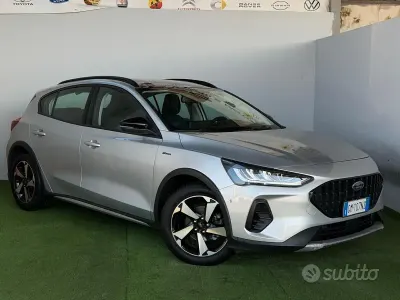 Usata Ford Focus Active 120 CV (88 kW) 2023 Grigio Berlina