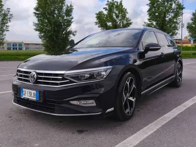 Usata VW Passat Executive 190 CV (139 kW) 2019 Nero Station wagon