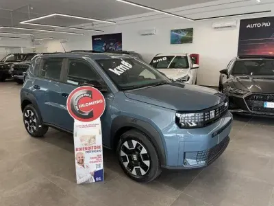 Nuova Fiat Grande Panda Icon 101 CV (74 kW) 2026 Blu Utilitaria