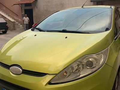 Usata Ford Fiesta Titanium 90 CV (66 kW) 2009 Verde Utilitaria