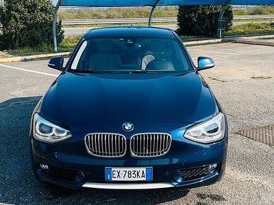 Begagnad BMW 118 2014 Blå Halvkombi