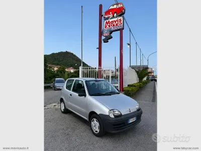Usata Fiat 600 54 CV (39 kW) 2009 Gray Utilitaria