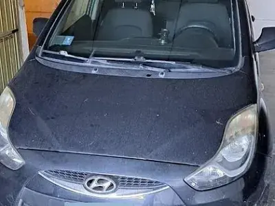 Usata Hyundai ix20 90 CV (66 kW) 2011 Blu Utilitaria