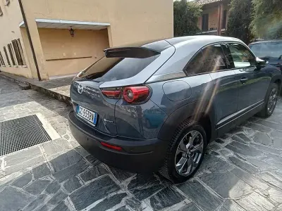 Begagnad Mazda MX30 106 kW (145 HK) 2020 Grå SUV
