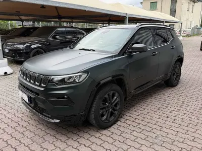 Usata Jeep Compass 150 CV (110 kW) 2021 Verde scuro opaco / metallizzato SUV