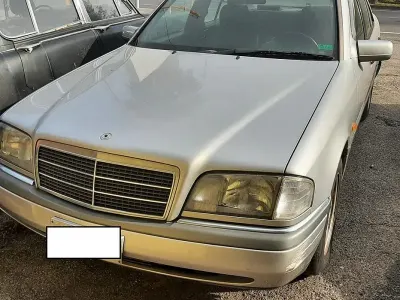 Usata Mercedes C180 122 CV (89 kW) 1993 Berlina