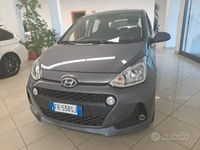 Occasion Hyundai i10 Comfort 69 ch (50 kW) 2018 Gris Citadine