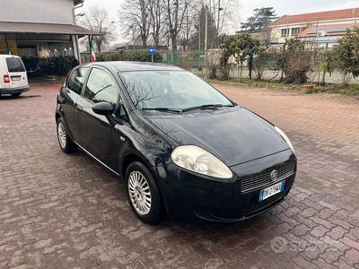 Usata Fiat Grande Punto 65 CV (47 kW) 2008 Nero Utilitaria