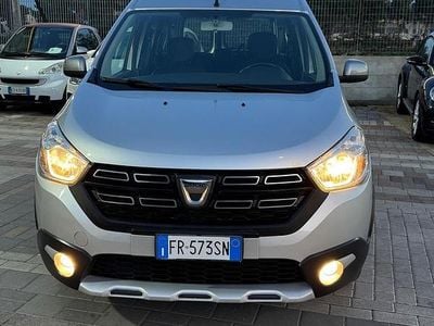 Usata Dacia Dokker Stepway 90 CV (66 kW) 2018 Grigio Monovolume