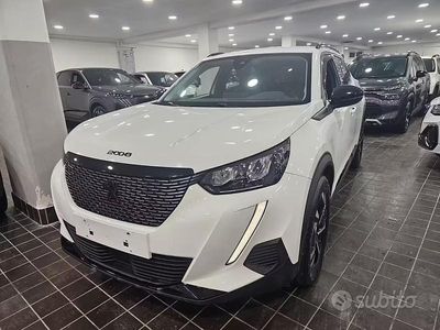 Usado Peugeot 2008 Allure 131 HP (96 kW) 2022 Branco SUV