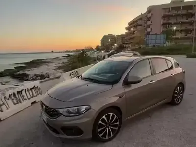 Usata Fiat Tipo 95 CV (69 kW) 2017 Marrone Berlina