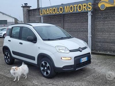 Usata Fiat Panda 4x4 S 86 CV (63 kW) 2019 Bianco Utilitaria